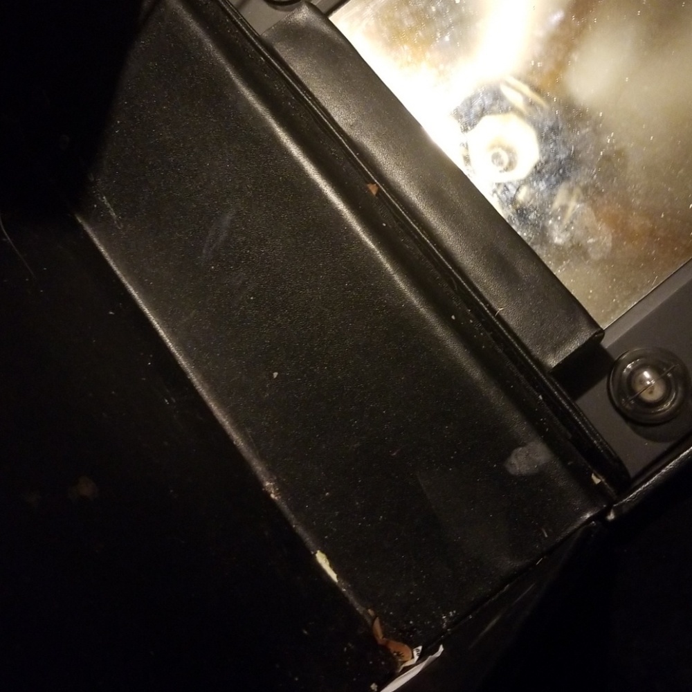 Makeup case - Picture 3 of 3